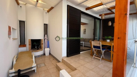 Moradia T4 para Venda em Quarteira