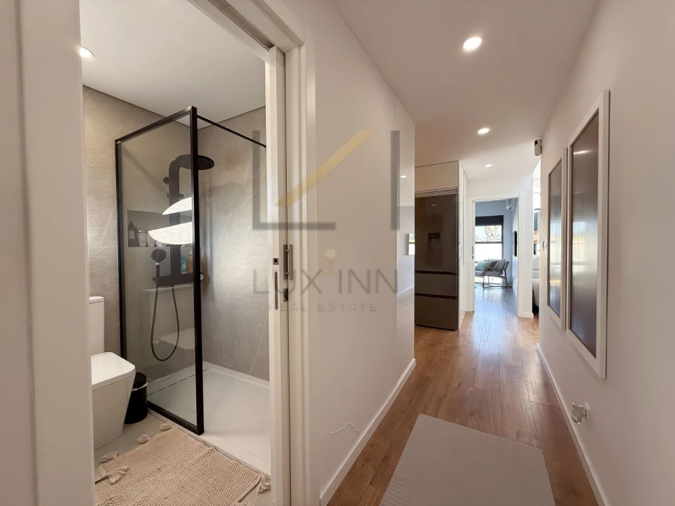 Apartamento T1 para Venda em Quinta do Anjo Foto 14