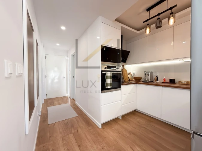 Apartamento T1 para Venda em Quinta do Anjo Foto 3