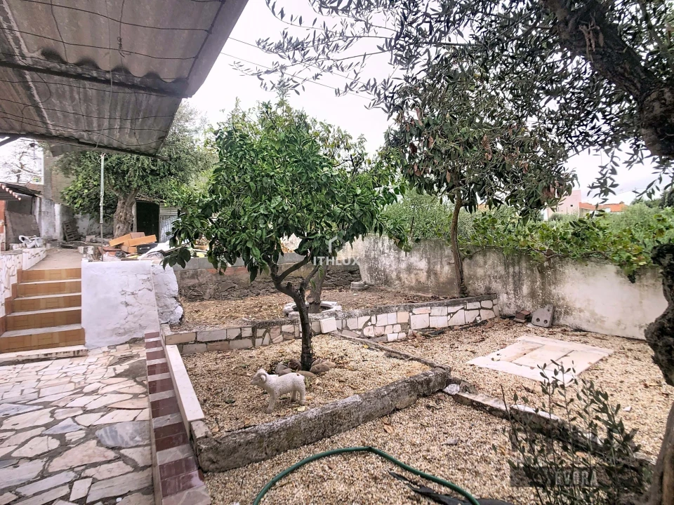 Moradia T2 para Venda em Ciladas Foto 15