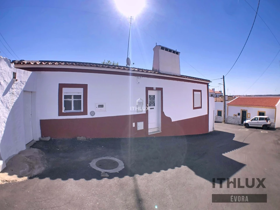 Moradia T2 para Venda em Ciladas Foto 1