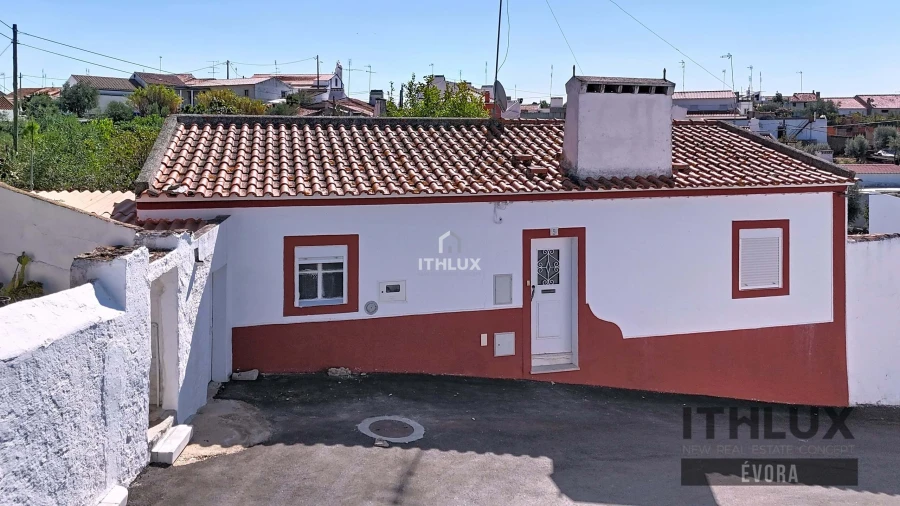 Moradia T2 para Venda em Ciladas Foto 3