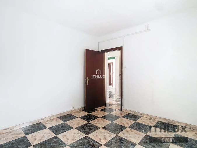 Moradia T2 para Venda em Ciladas Foto 14