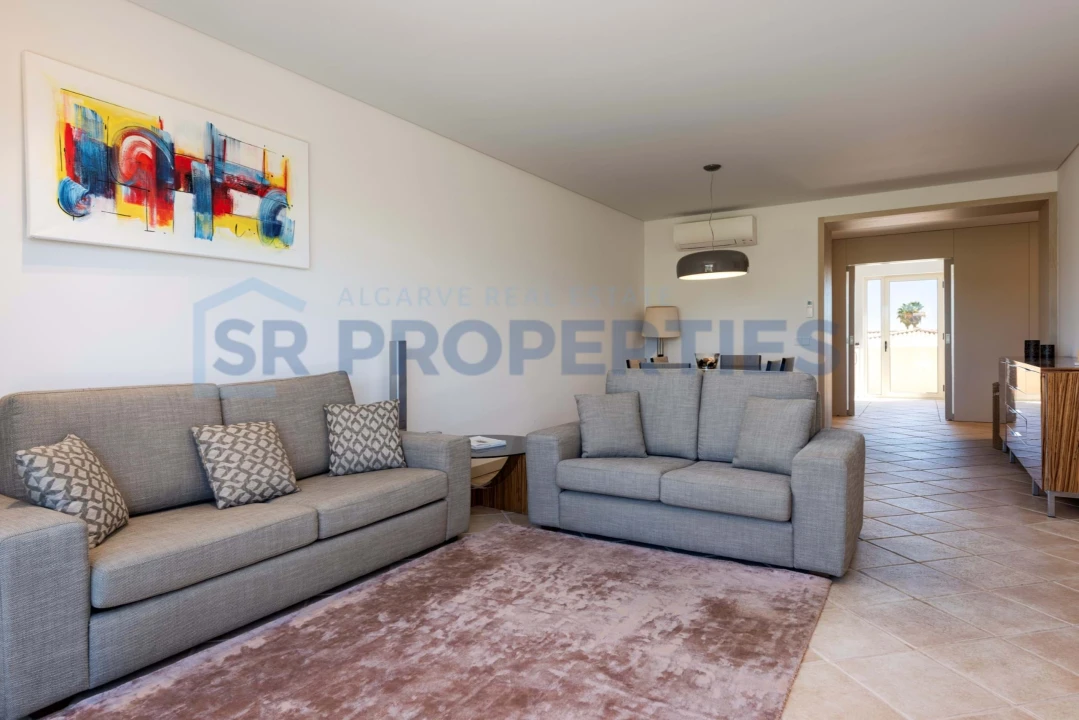 Apartamento T2 para Venda em Quarteira Foto 10