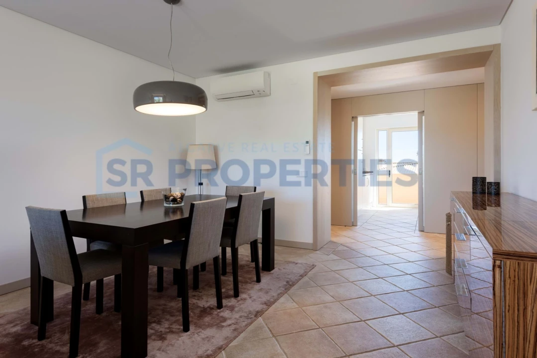 Apartamento T2 para Venda em Quarteira Foto 18