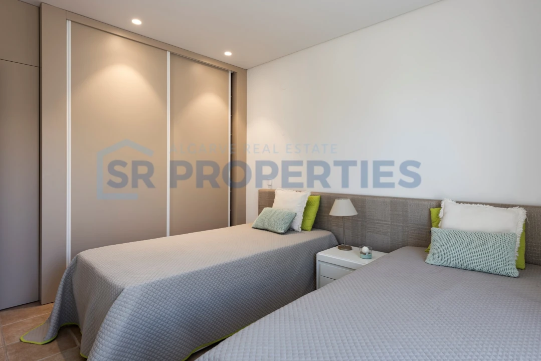 Apartamento T2 para Venda em Quarteira Foto 14