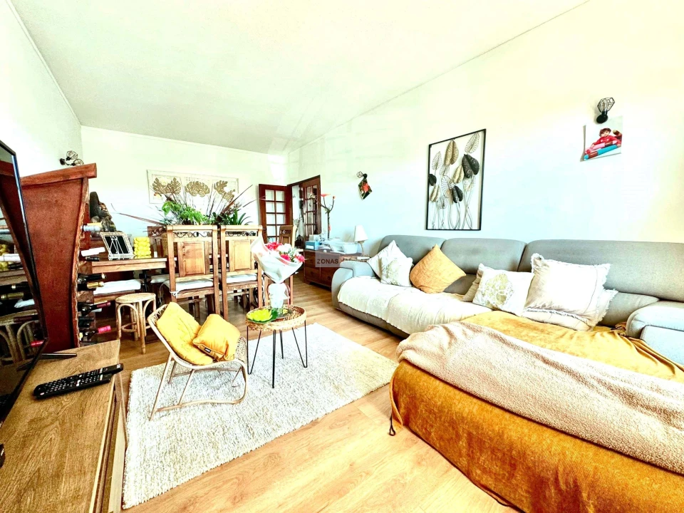 Apartamento T2 para Venda em Lagos (São Sebastião e Santa Maria) Foto 1