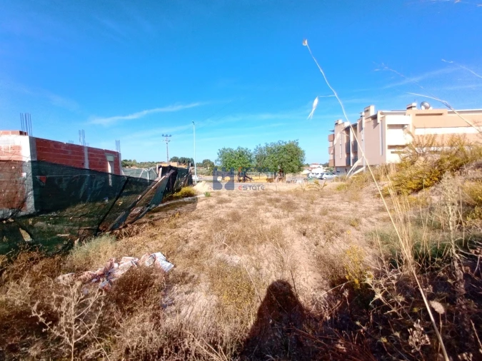 Terreno para Venda em Meia Via Foto 2