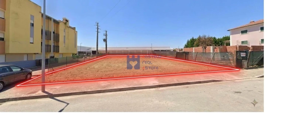 Terreno para Venda em Meia Via Foto 2