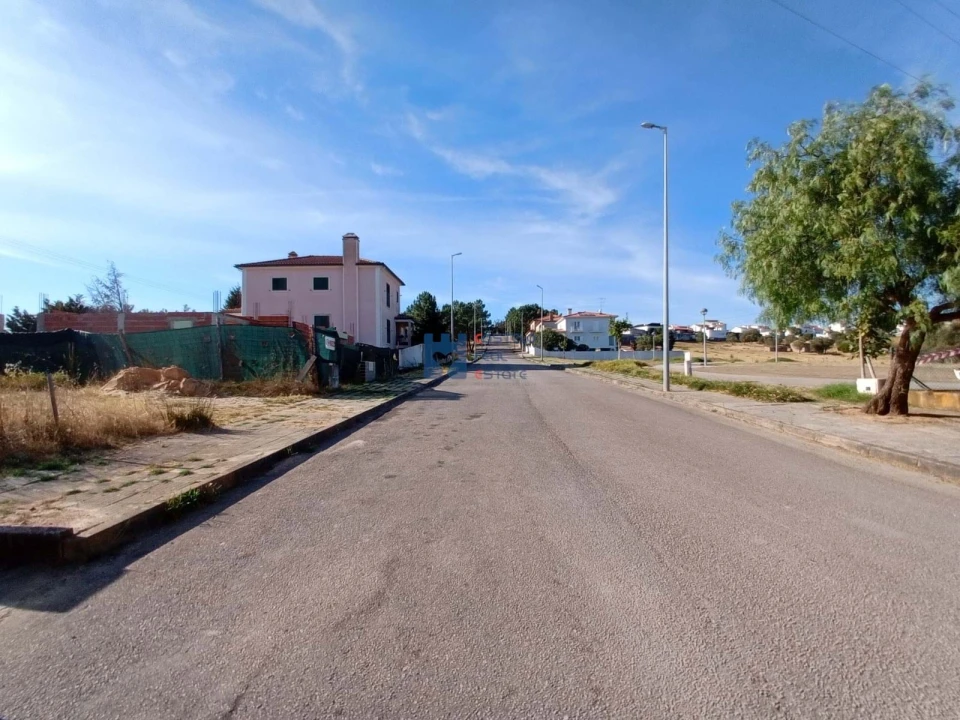 Terreno para Venda em Meia Via Foto 25