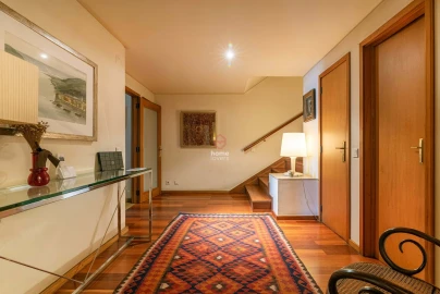 Apartamento T4 para Venda em Lordelo do Ouro e Massarelos