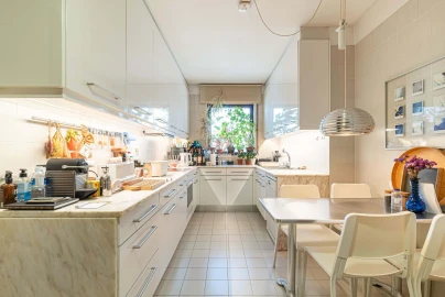 Apartamento T4 para Venda em Lordelo do Ouro e Massarelos
