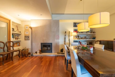 Apartamento T4 para Venda em Lordelo do Ouro e Massarelos