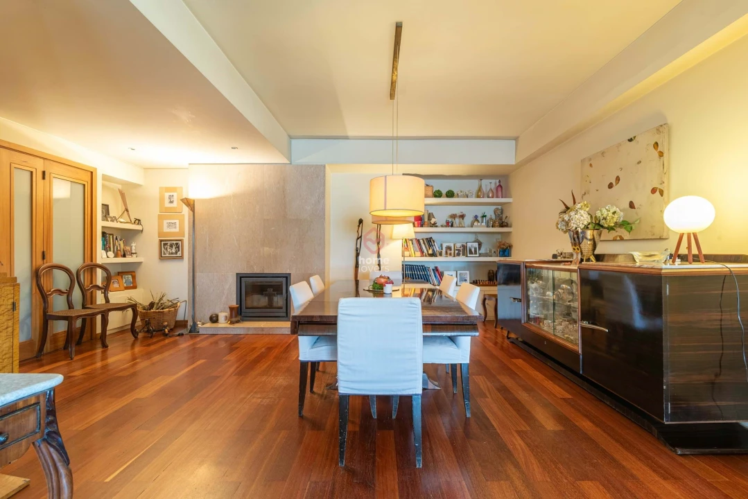 Apartamento T4 para Venda em Lordelo do Ouro e Massarelos Foto 4