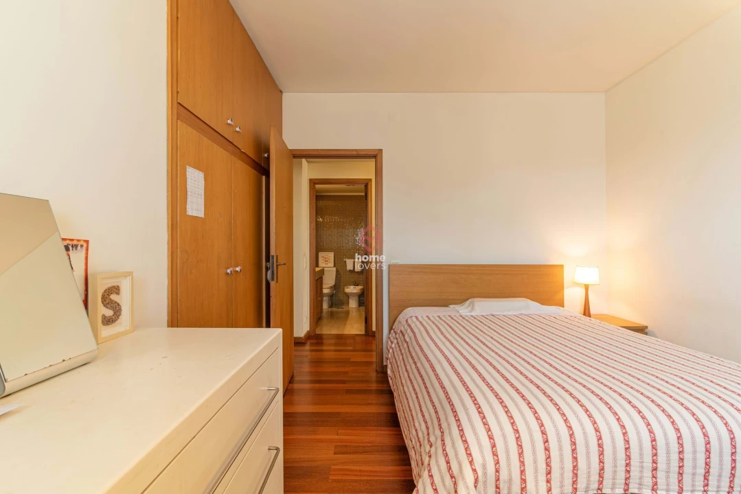Apartamento T4 para Venda em Lordelo do Ouro e Massarelos Foto 21