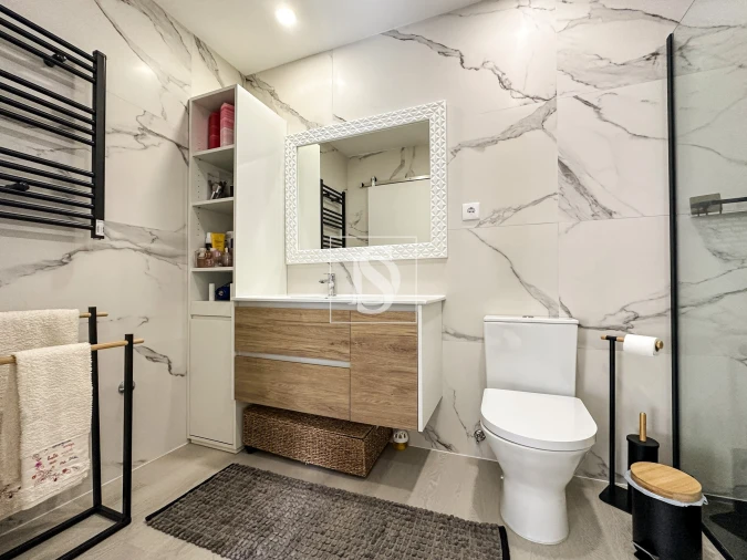 Apartamento T2 para Venda em Requião Foto 19