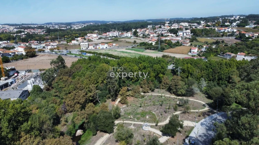 Terreno para Venda em Milheiros Foto 9
