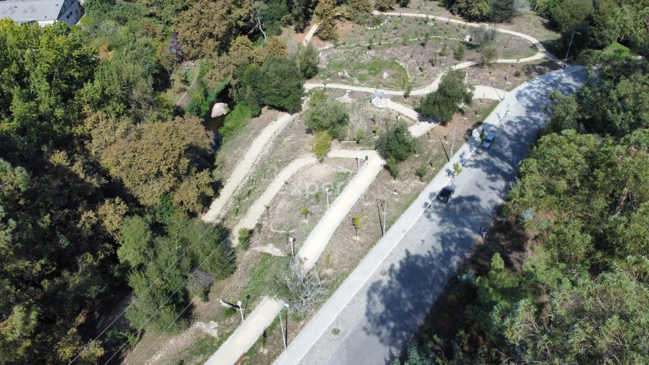 Terreno para Venda em Milheiros Foto 6