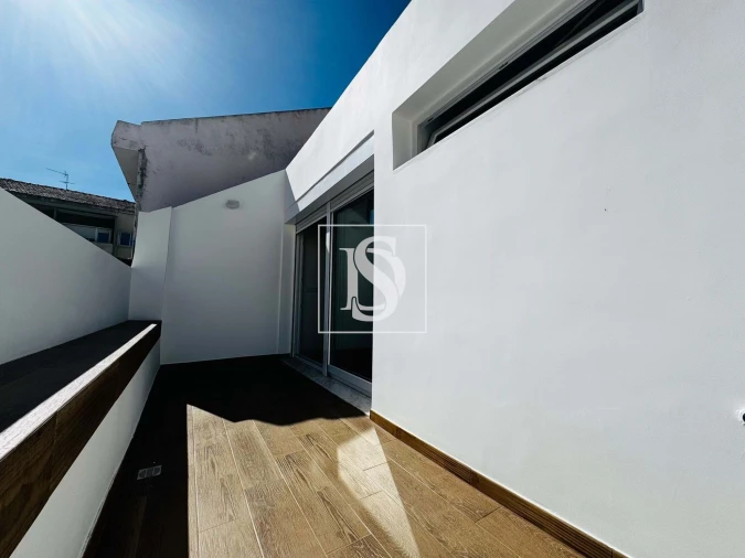 Apartamento T2 para Venda em Barreiro e Lavradio Foto 23