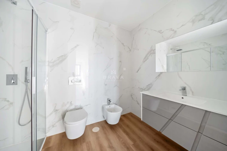 Apartamento T2 para Venda em Quelfes Foto 13