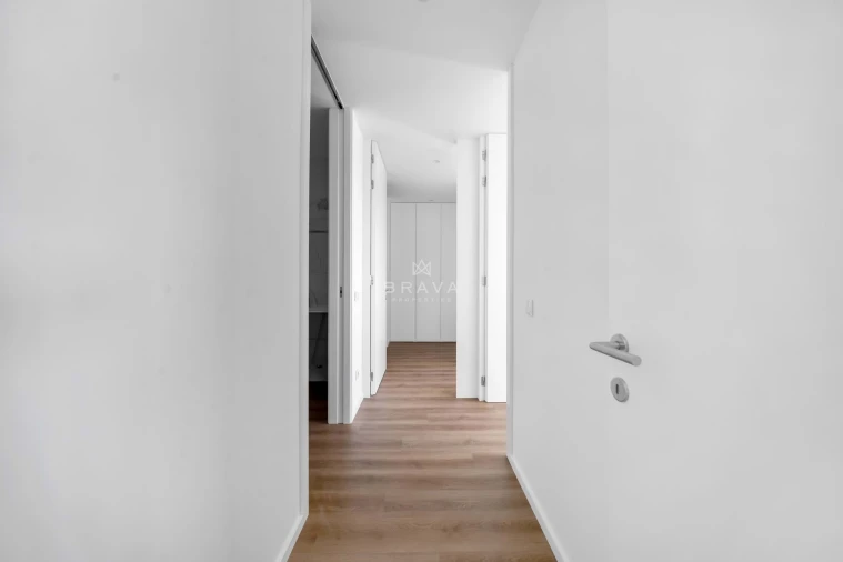 Apartamento T2 para Venda em Quelfes Foto 18