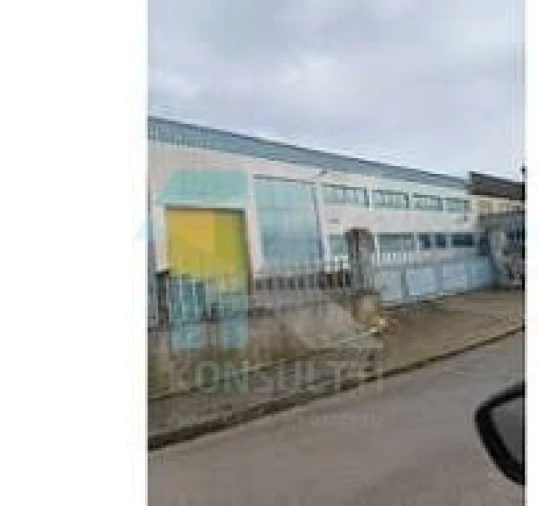 Armazém para Arrendamento em Amora Foto 2