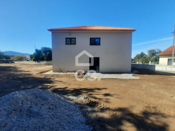 Moradia T4 para Venda em Subportela, Deocriste e Portela Susã Foto 10