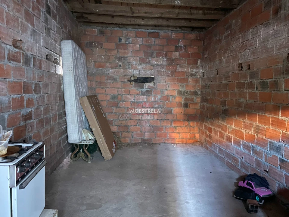 Moradia T4 para Venda em Santa Marinha e São Martinho Foto 14