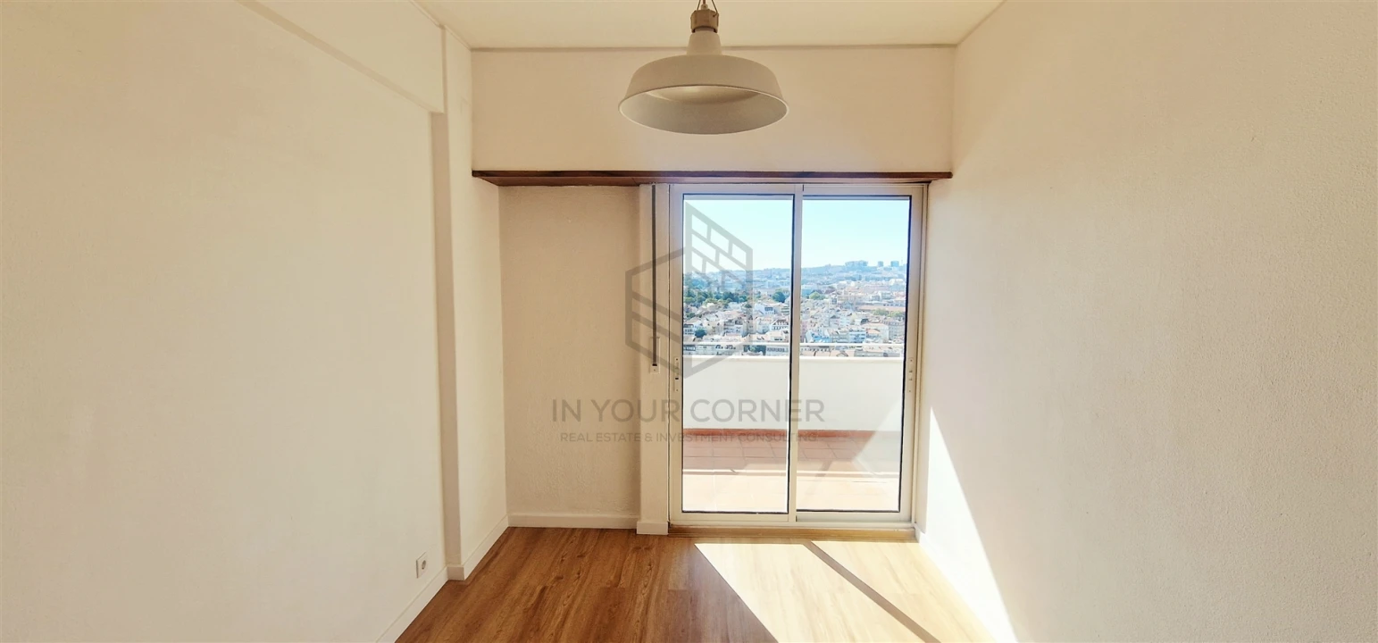 Apartamento T1 para Arrendamento em Penha de França Foto 4