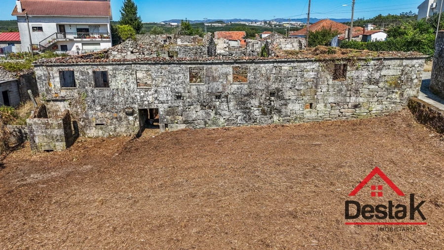 Moradia T10 para Venda em Cambra e Carvalhal de Vermilhas Foto 8