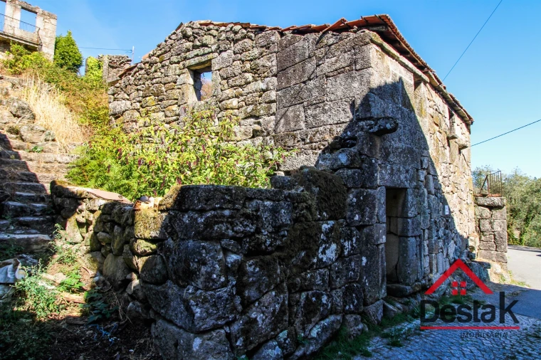 Moradia T0 para Venda em Ventosa Foto 3