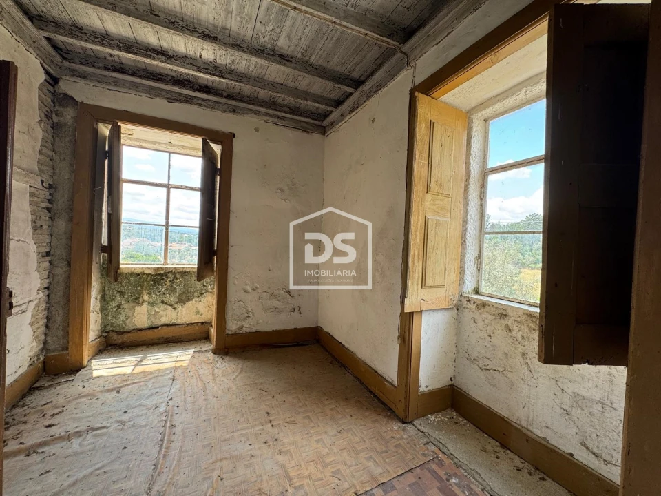 Moradia T0 para Venda em Vila Franca da Serra Foto 28