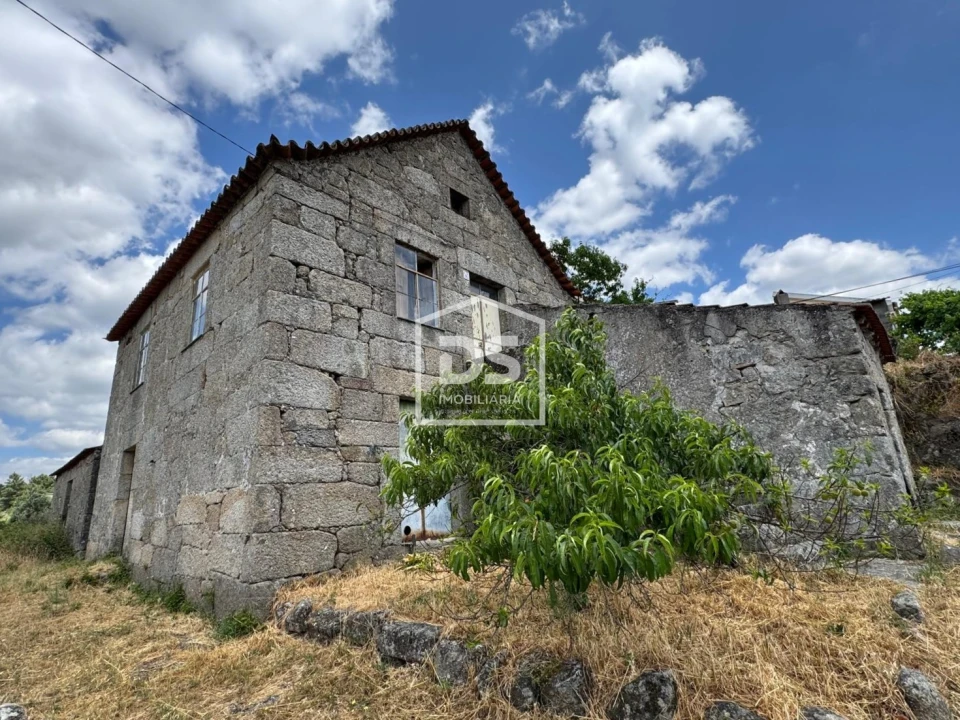 Moradia T0 para Venda em Vila Franca da Serra Foto 3