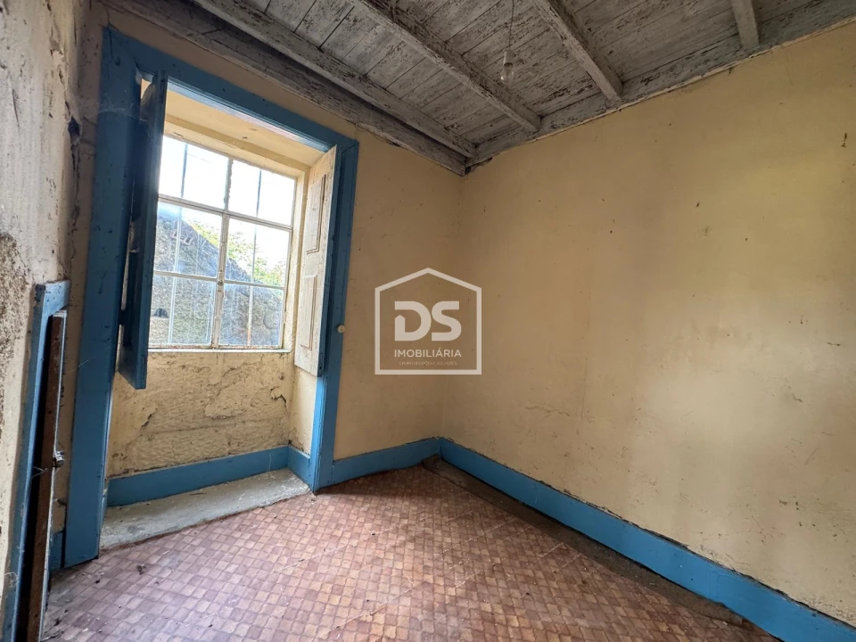 Moradia T0 para Venda em Vila Franca da Serra Foto 24