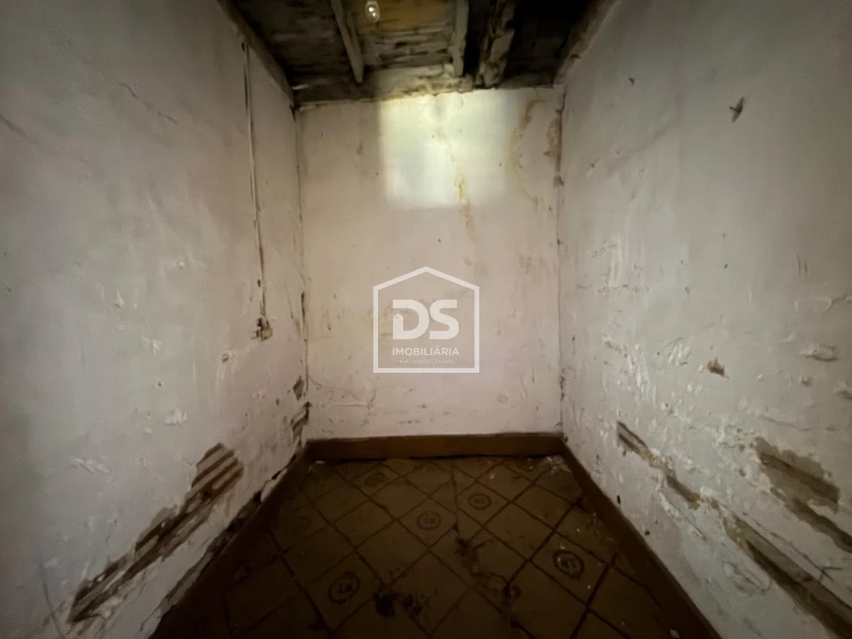 Moradia T0 para Venda em Vila Franca da Serra Foto 23