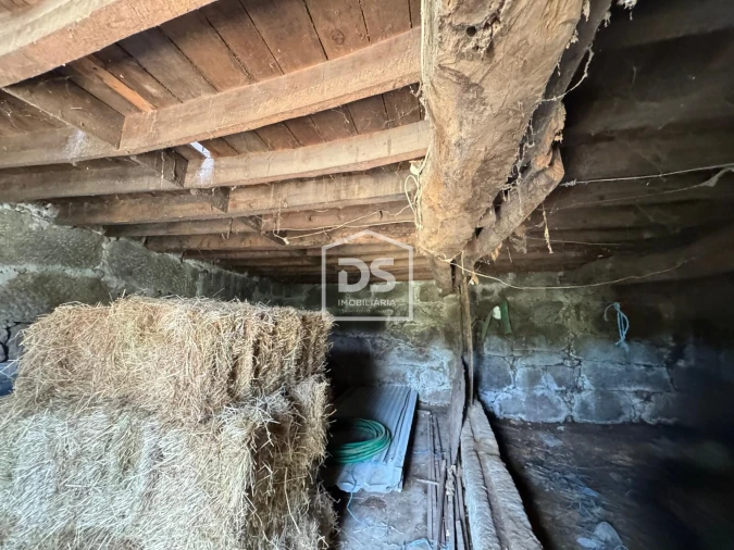 Moradia T0 para Venda em Vila Franca da Serra Foto 13