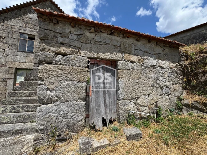 Moradia T0 para Venda em Vila Franca da Serra Foto 16
