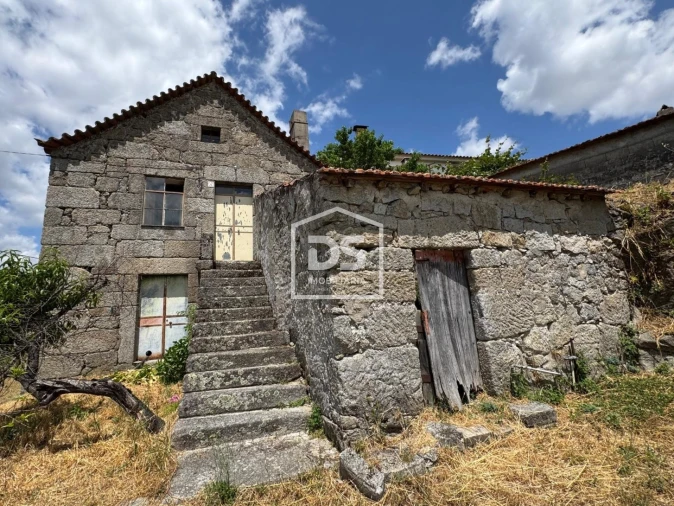 Moradia T0 para Venda em Vila Franca da Serra Foto 1