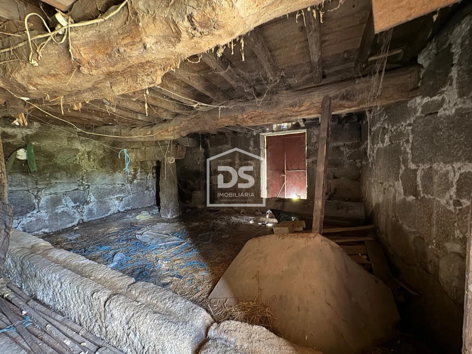 Moradia T0 para Venda em Vila Franca da Serra Foto 15