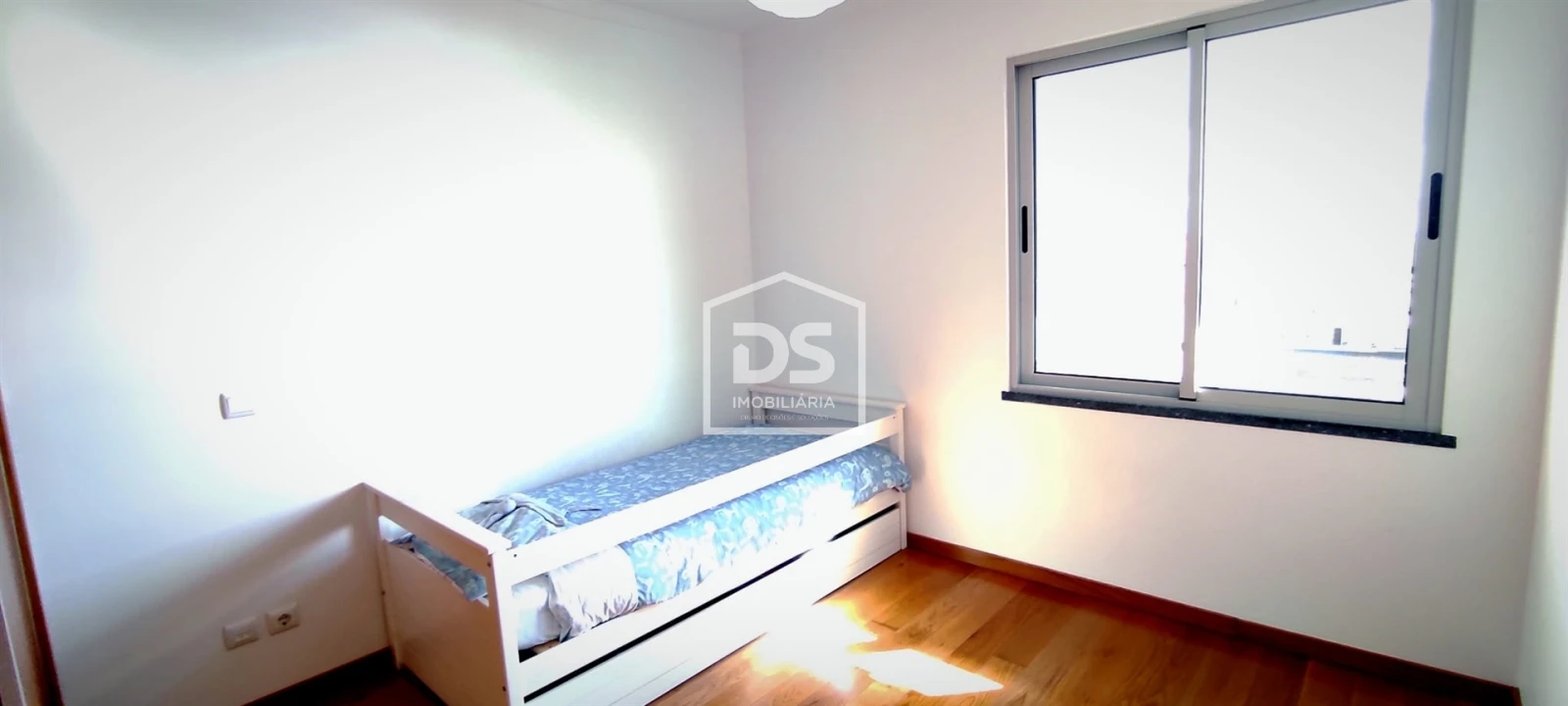 Apartamento T2 para Venda em Caniço Foto 4