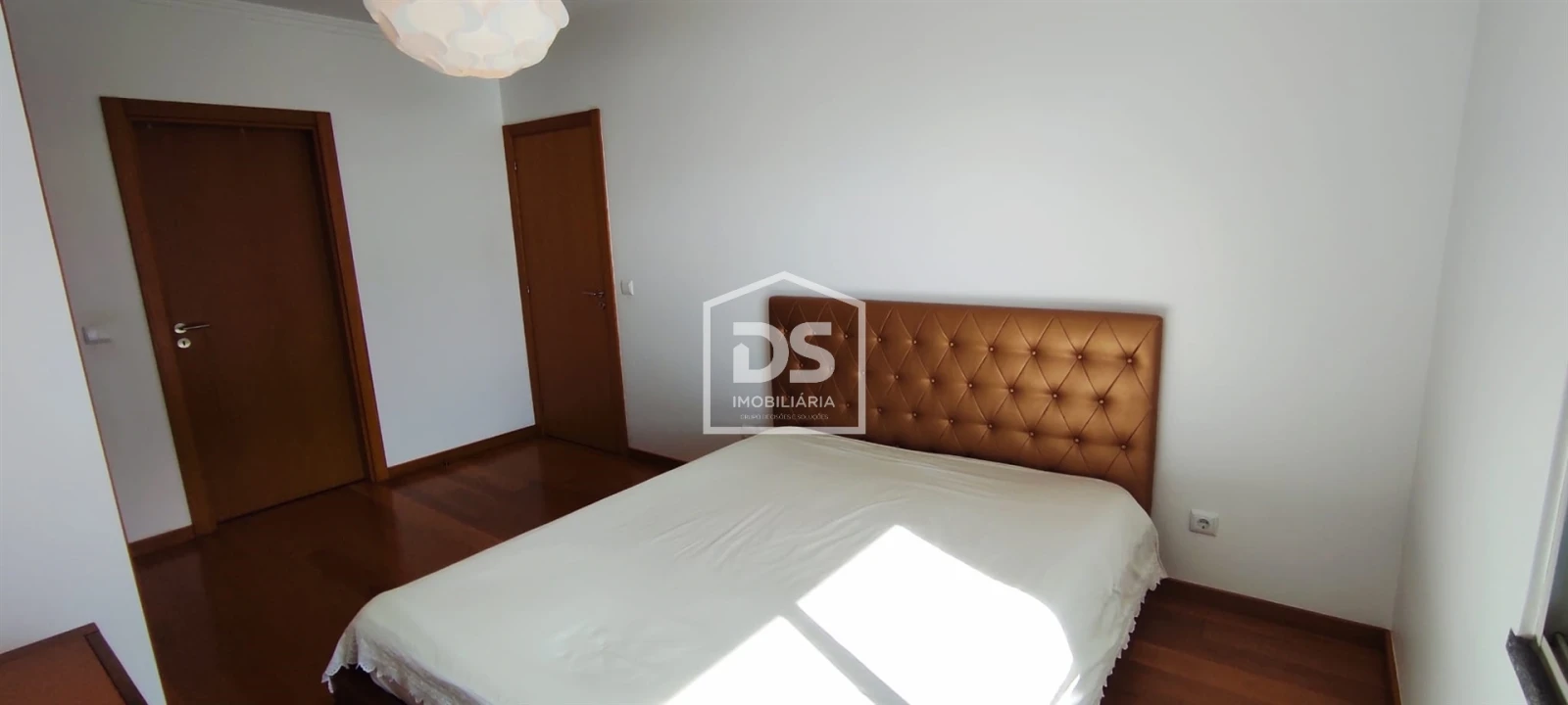 Apartamento T2 para Venda em Caniço Foto 6