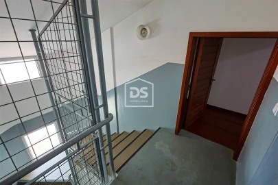 Apartamento T2 para Venda em Funchal (Se)