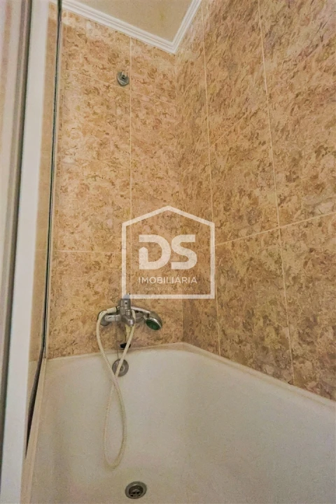 Apartamento T2 para Venda em Funchal (Se)