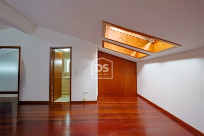 Apartamento T2 para Venda em Funchal (Se)