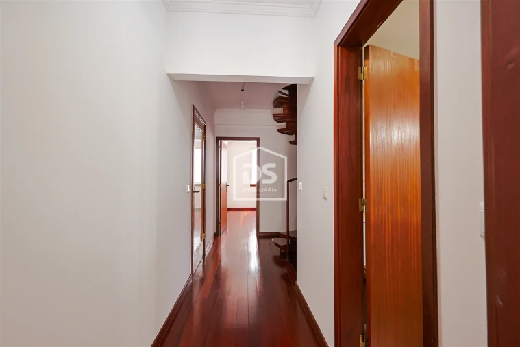 Apartamento T2 para Venda em Funchal (Se) Foto 23