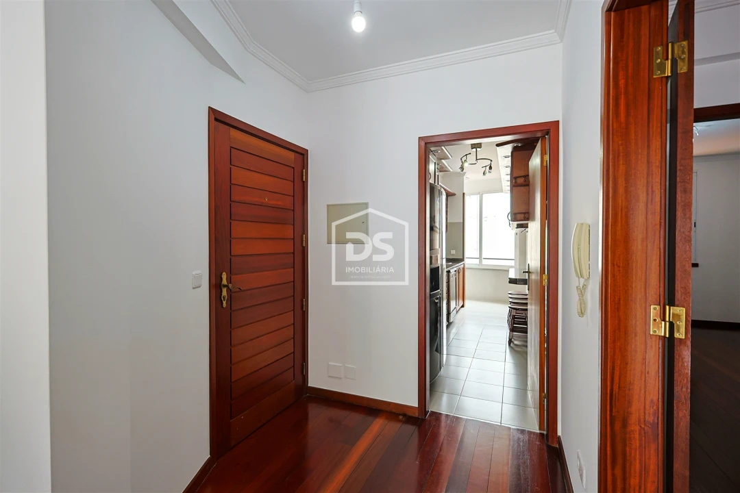 Apartamento T2 para Venda em Funchal (Se) Foto 56
