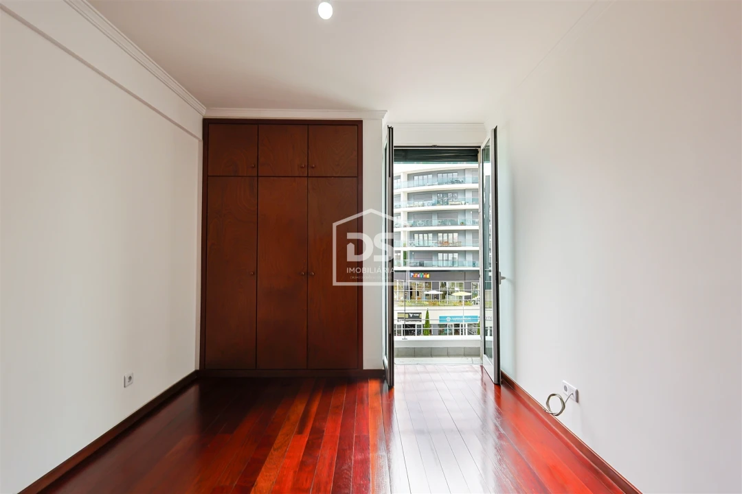 Apartamento T2 para Venda em Funchal (Se) Foto 65