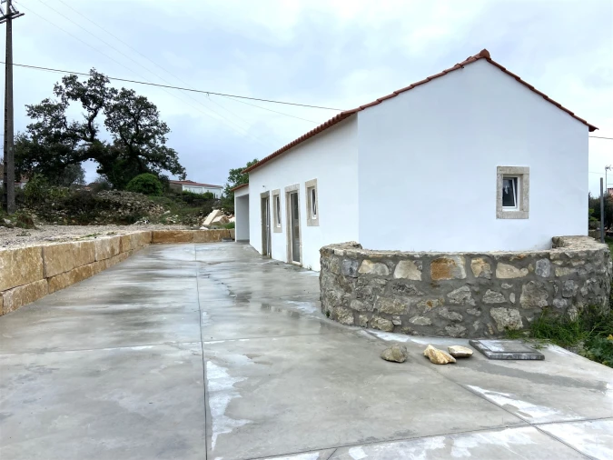 Moradia T2 para Venda em Alqueidão da Serra Foto 15