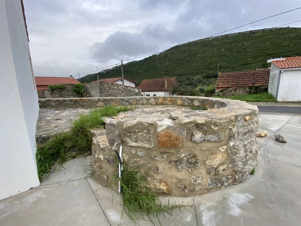 Moradia T2 para Venda em Alqueidão da Serra Foto 13