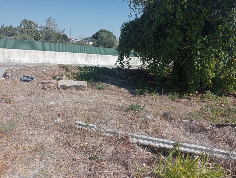 Terreno para Venda em Fragosela Foto 4